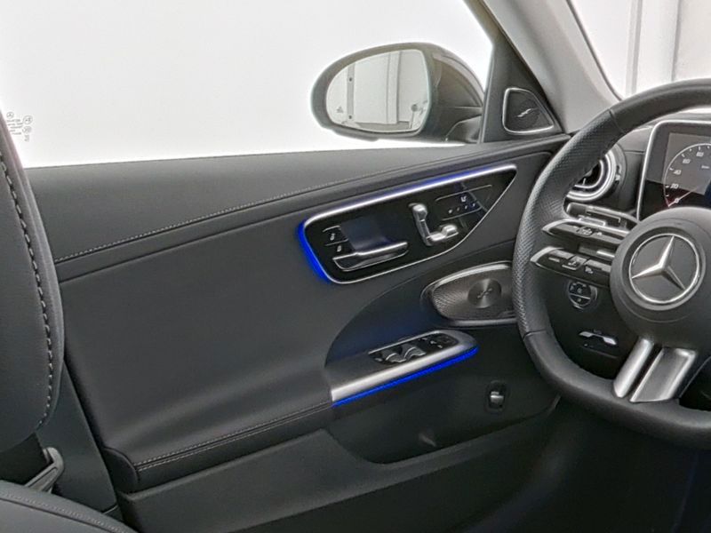 Mercedes-Benz C 200 2025 г. Чёрный, пробег 17187 км