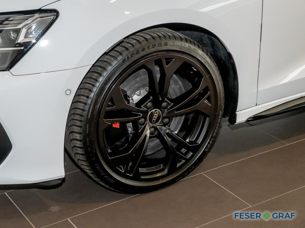 Audi S3 2025 г. Белый, пробег 18710 км