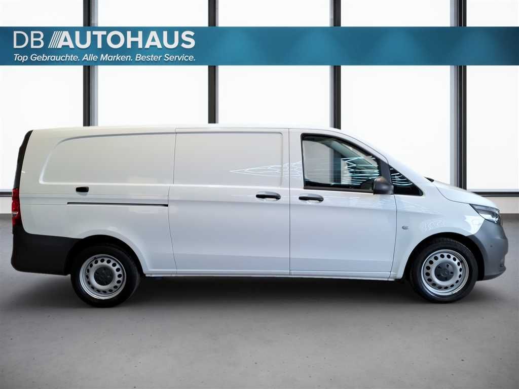 Mercedes-Benz Vito 2023 г. Белый, пробег 39805 км