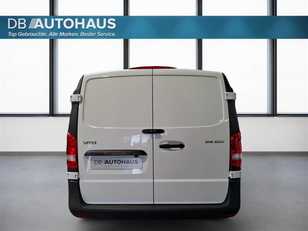 Mercedes-Benz Vito 2023 г. Белый, пробег 39805 км