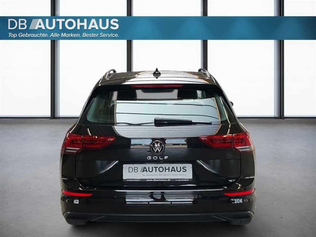 Volkswagen Golf 2024 г. Чёрный, пробег 52880 км