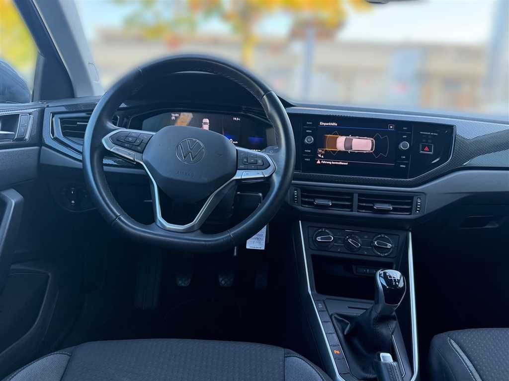 Volkswagen Polo 2023 г. Серый, пробег 19882 км