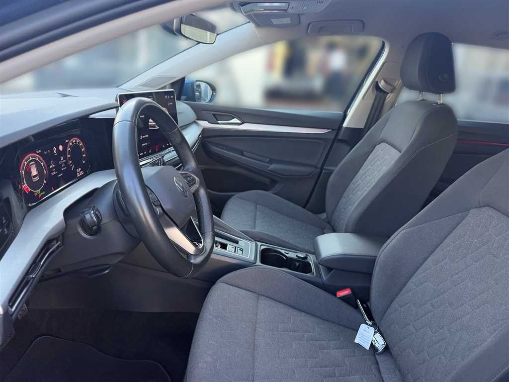 Volkswagen Golf 2025 г. Синий, пробег 38957 км