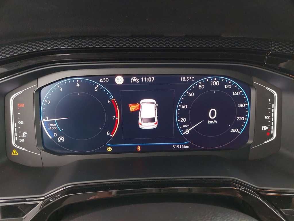 Volkswagen Polo 2024 г. Белый, пробег 51912 км