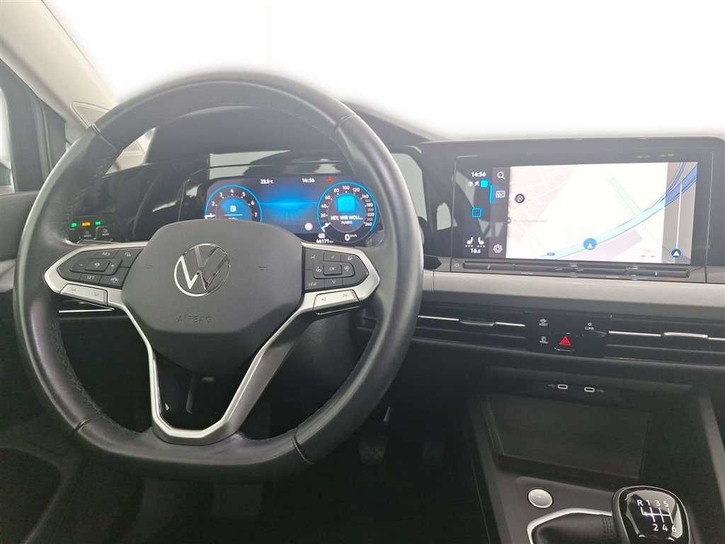 Volkswagen Golf 2023 г. Чёрный, пробег 44155 км
