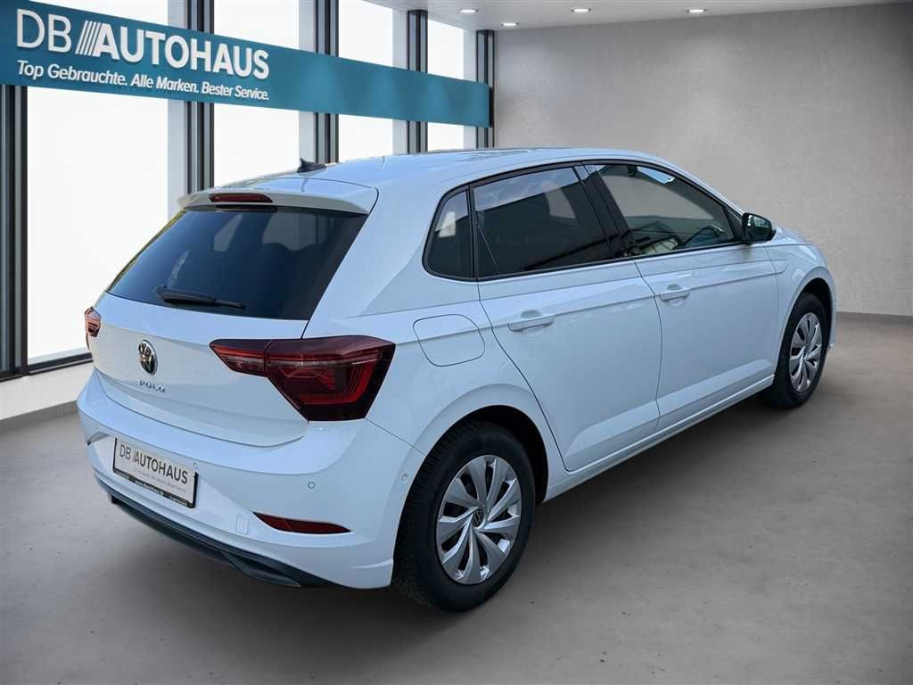 Volkswagen Polo 2024 г. Белый, пробег 36457 км