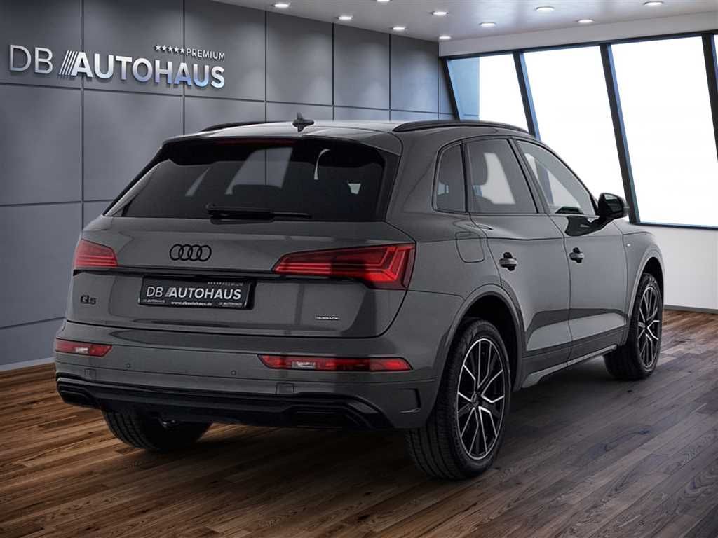 Audi Q5 2024 г. Серый, пробег 58962 км