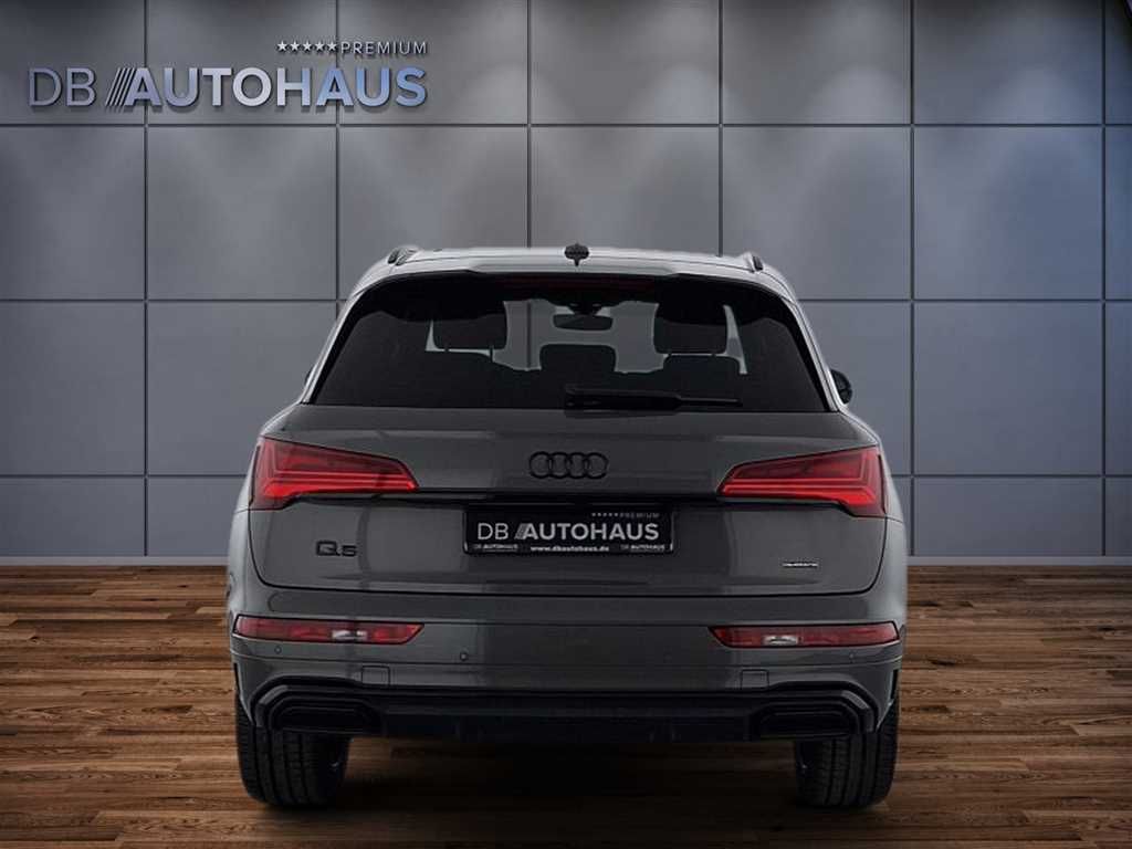 Audi Q5 2024 г. Серый, пробег 58962 км
