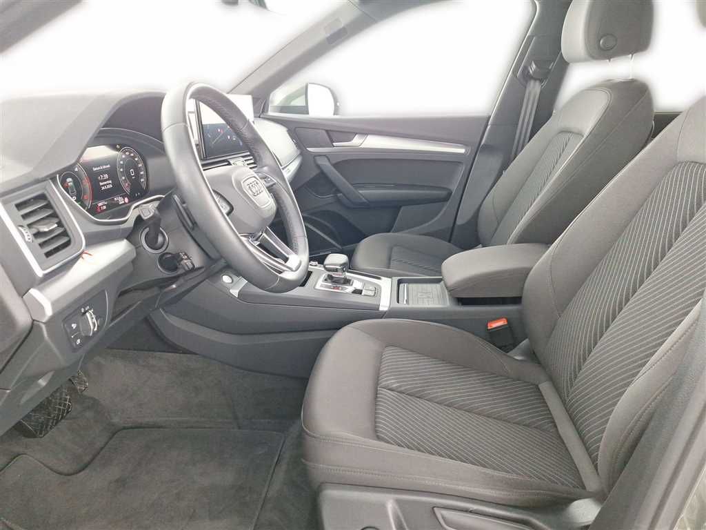 Audi Q5 2024 г. Серый, пробег 58962 км