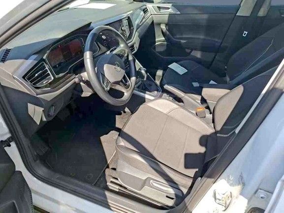 Volkswagen Taigo 2022 г. Белый, пробег 52560 км