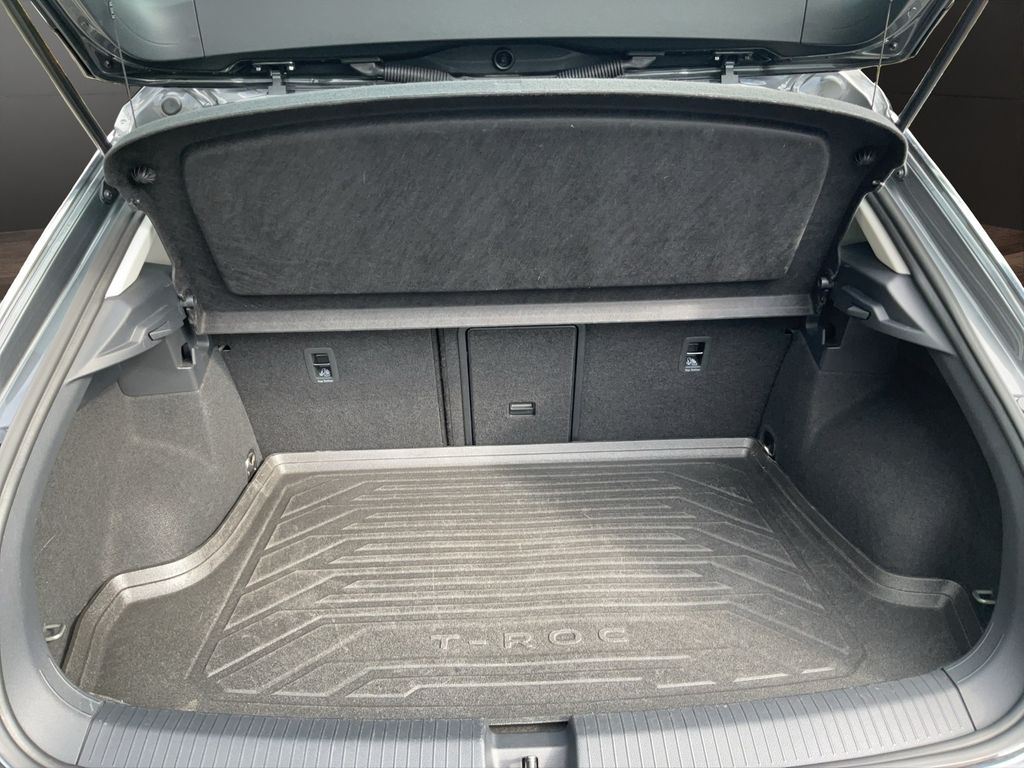 Volkswagen T-Roc 2022 г. Серый, пробег 30553 км