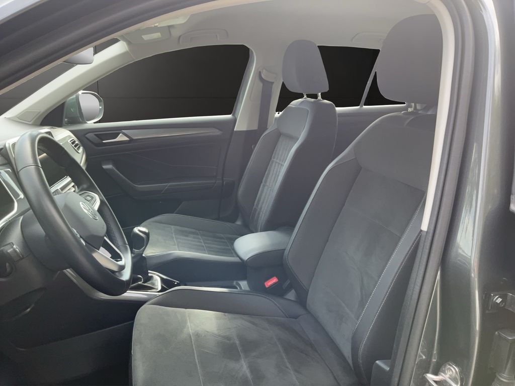 Volkswagen T-Roc 2022 г. Серый, пробег 30553 км