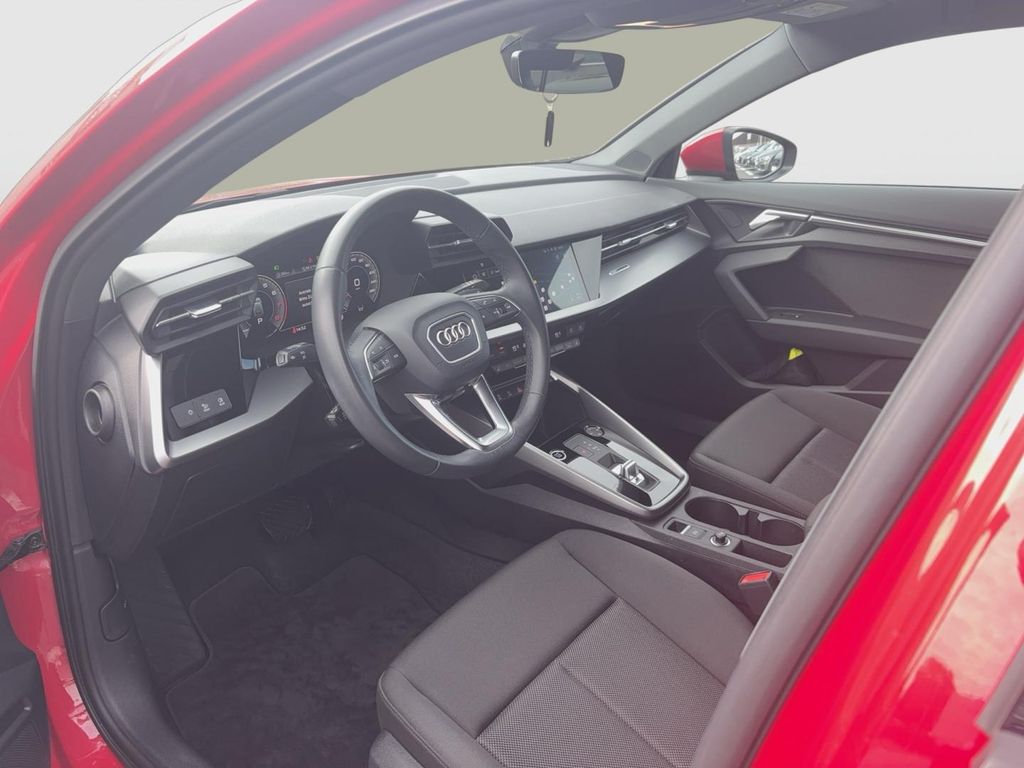 Audi A3 2023 г. Красный, пробег 31975 км