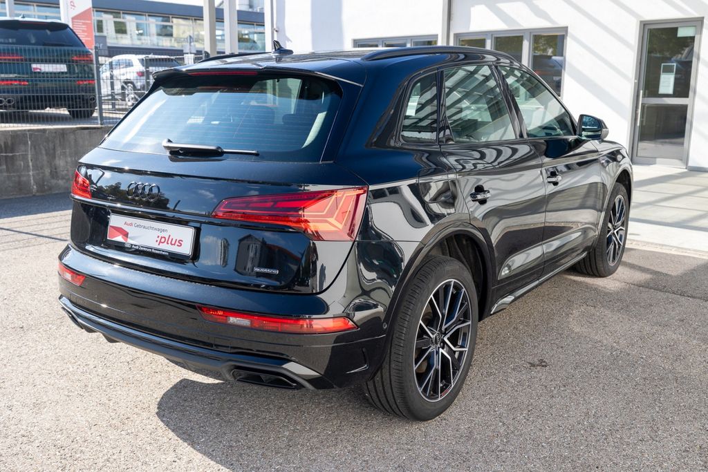 Audi Q5 2023 г. Чёрный, пробег 31560 км