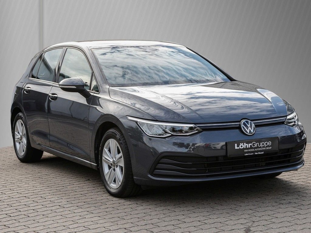 Volkswagen Golf 2024 г. Серый, пробег 42050 км