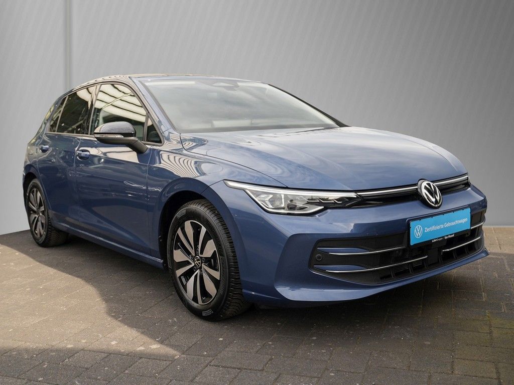 Volkswagen Golf 2025 г. Синий, пробег 22582 км