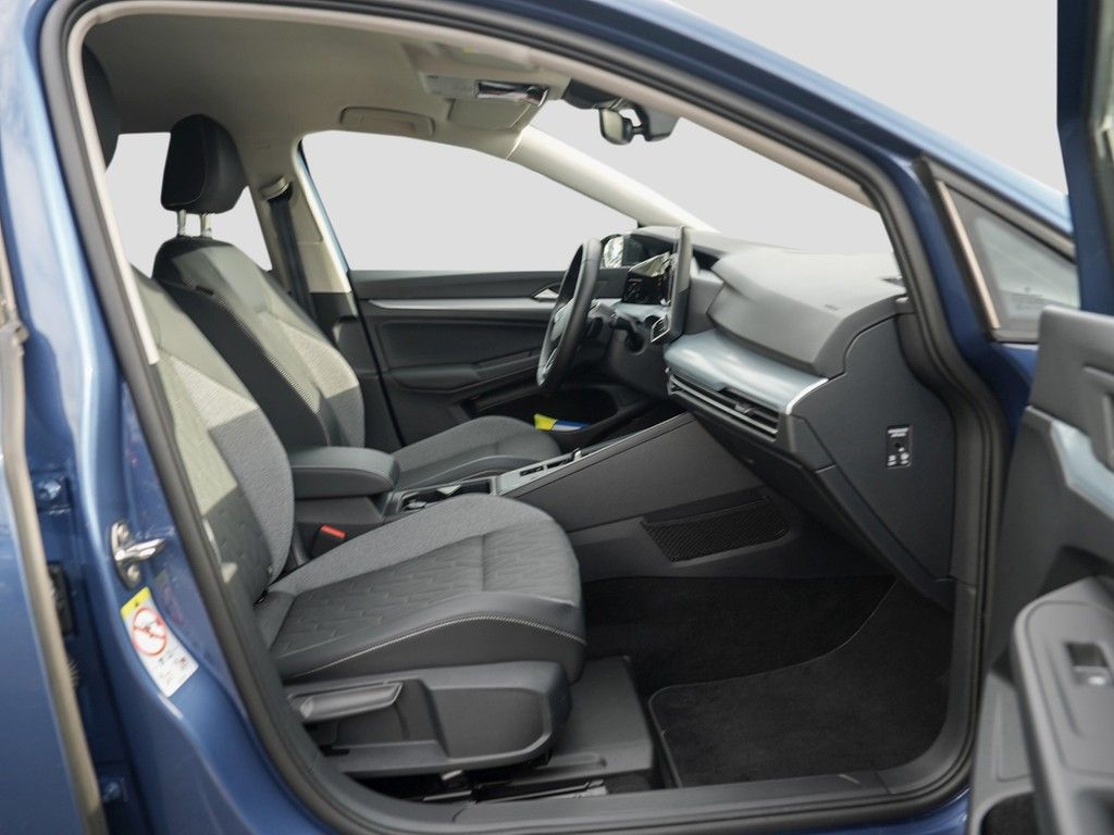 Volkswagen Golf 2025 г. Синий, пробег 22582 км