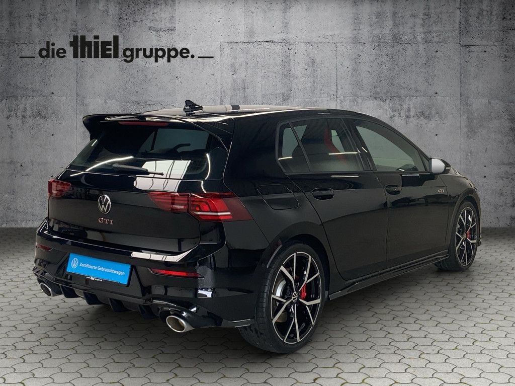 Volkswagen Golf 2025 г. Чёрный, пробег 8780 км