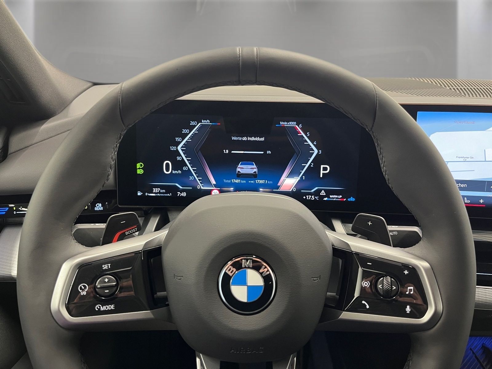BMW 520 2025 г. Белый, пробег 17400 км