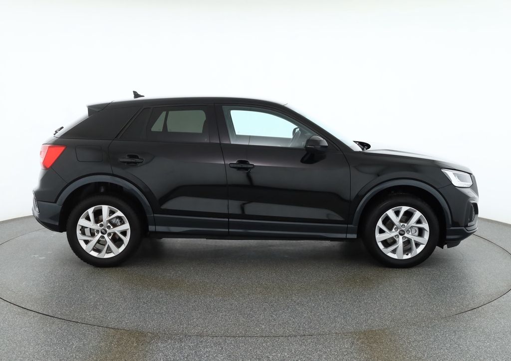 Audi Q2 2023 г. Чёрный, пробег 39057 км