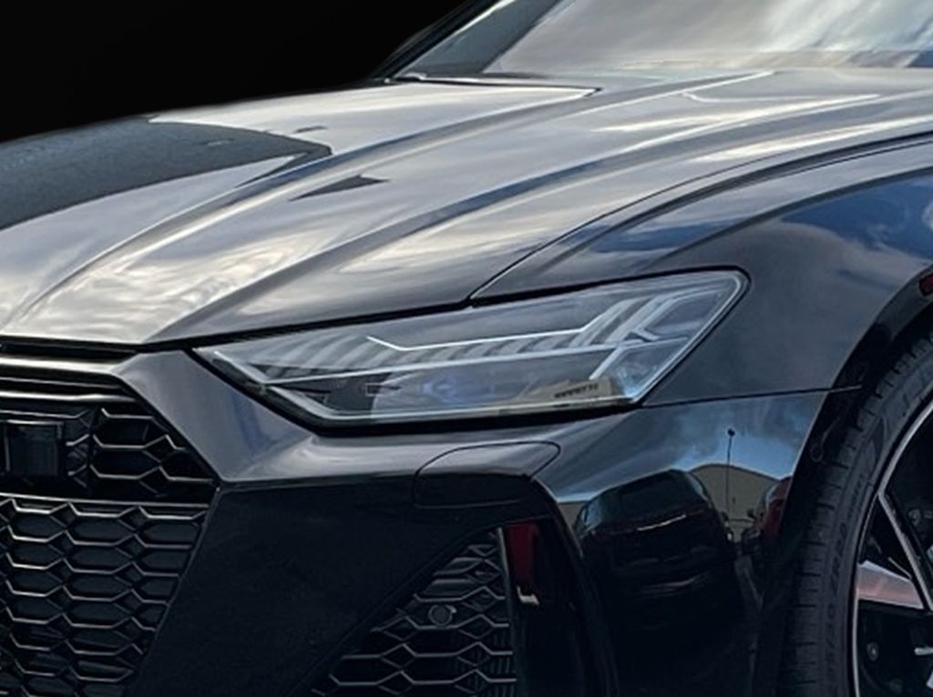 Audi RS6 2024 г. Чёрный, пробег 40000 км