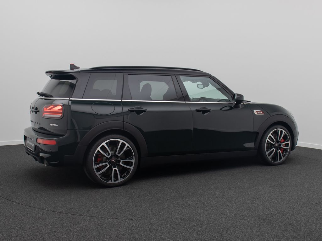 Mini JOHN COOPER WORKS CLUBMAN 2023 г. Зелёный, пробег 54368 км