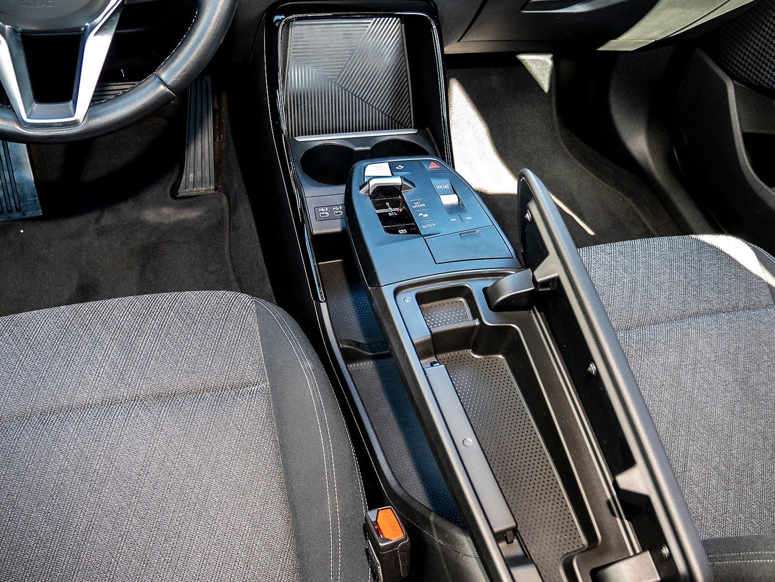 BMW 218 ACTIVE TOURER 2022 г. Серый, пробег 44635 км