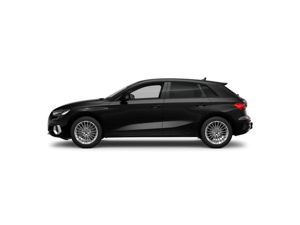 Audi A3 2023 г. Чёрный, пробег 42600 км