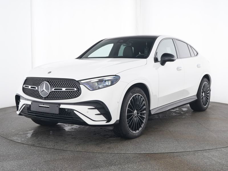 Mercedes-Benz GLC 300 2025 г. Белый, пробег 8105 км