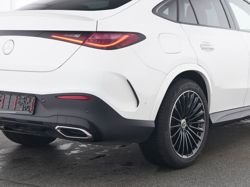 Mercedes-Benz GLC 300 2025 г. Белый, пробег 8105 км