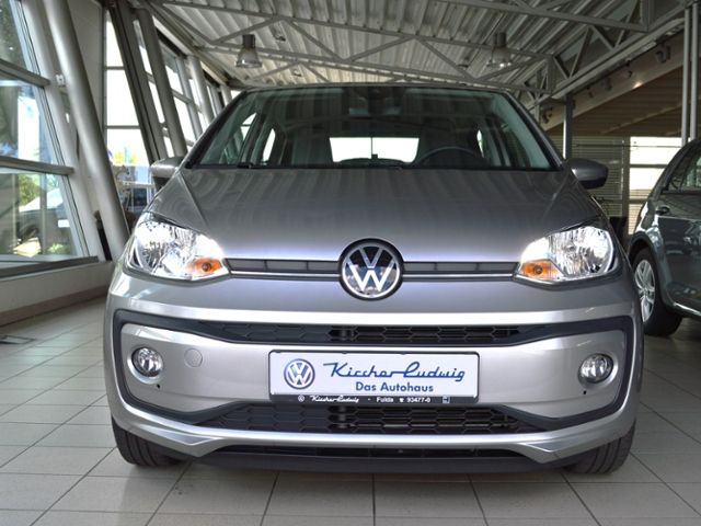 Volkswagen up! 2022 г. Серебристый, пробег 31183 км