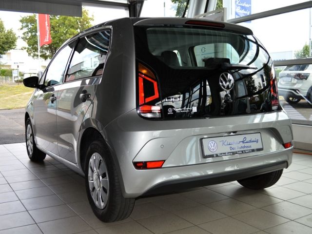 Volkswagen up! 2022 г. Серебристый, пробег 31183 км