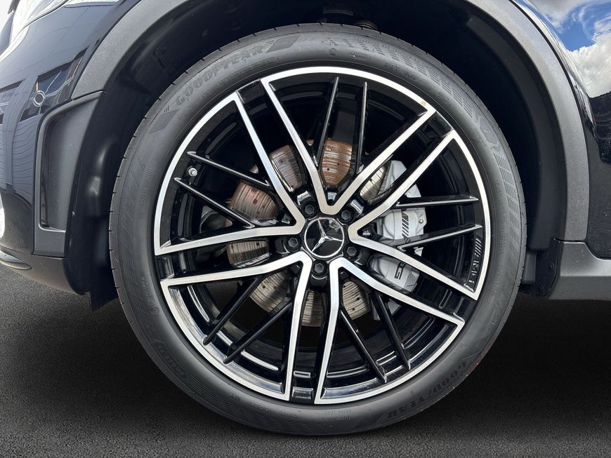 Mercedes-Benz GLC 43 AMG 2022 г. Чёрный, пробег 48455 км