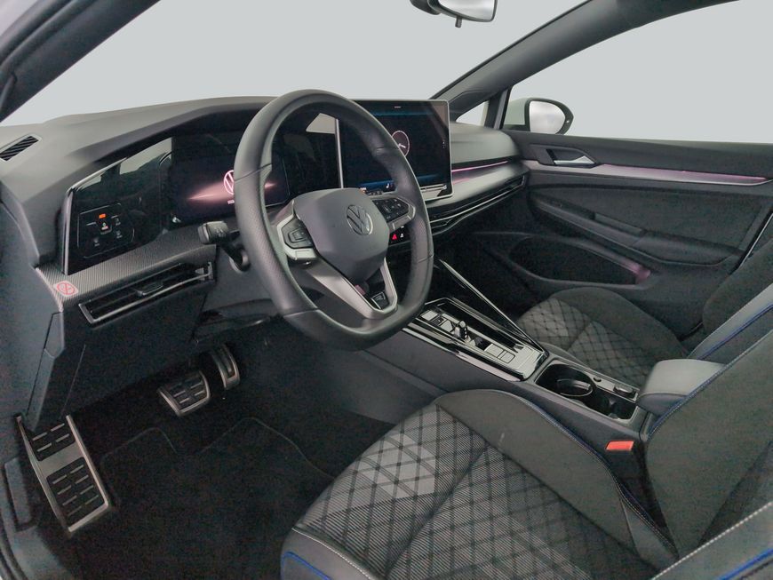 Volkswagen Golf 2025 г. Белый, пробег 30404 км