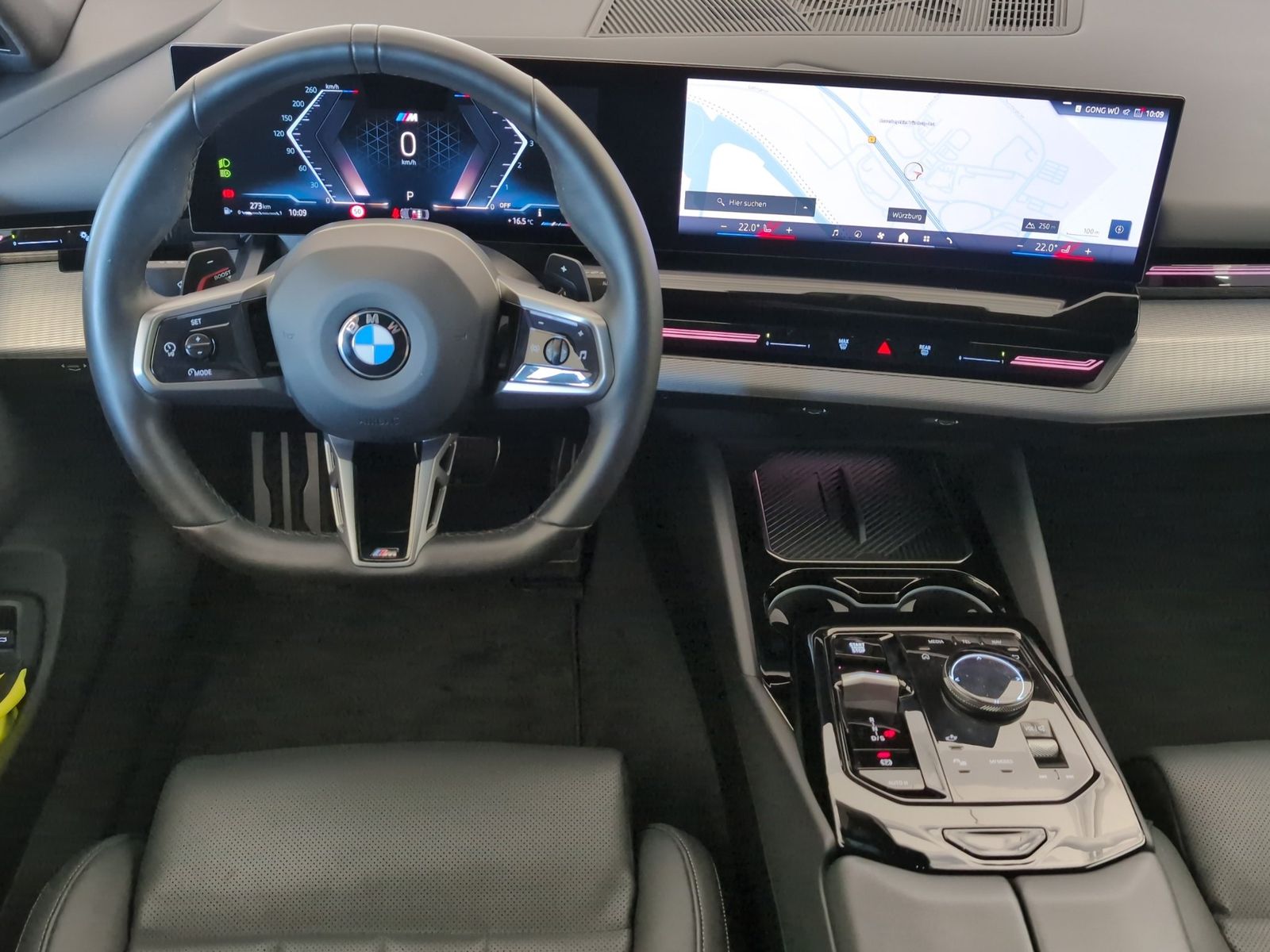 BMW 520 2024 г. Серый, пробег 56526 км
