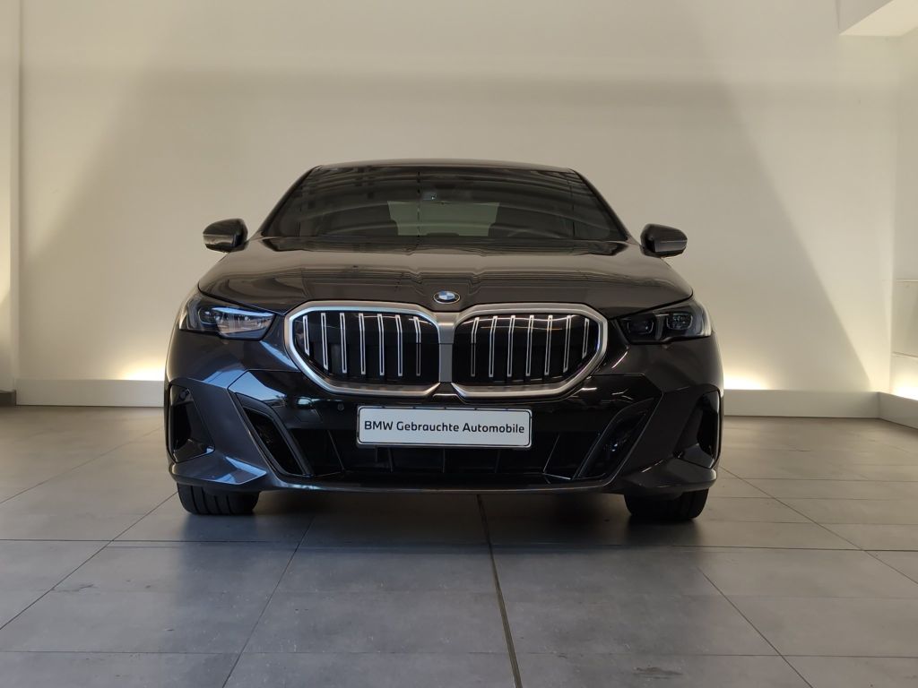 BMW 520 2024 г. Серый, пробег 56526 км
