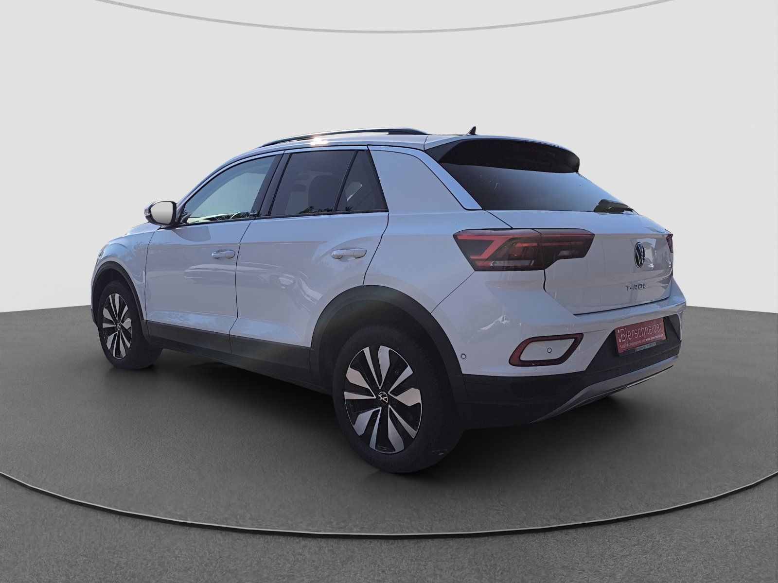 Volkswagen T-Roc 2023 г. Белый, пробег 56500 км