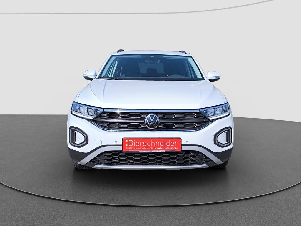 Volkswagen T-Roc 2023 г. Белый, пробег 56500 км