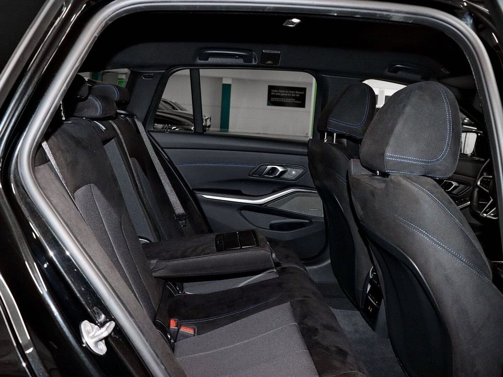 BMW 320 2025 г. Чёрный, пробег 39560 км