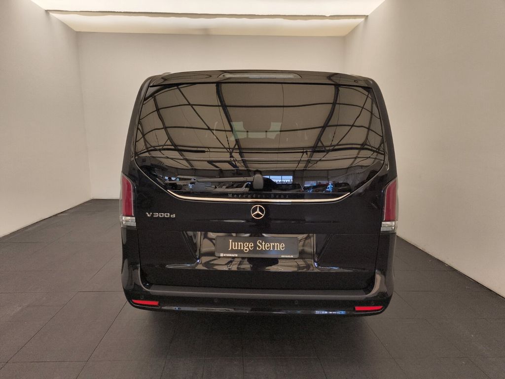 Mercedes-Benz V 300 2025 г. Чёрный, пробег 22210 км