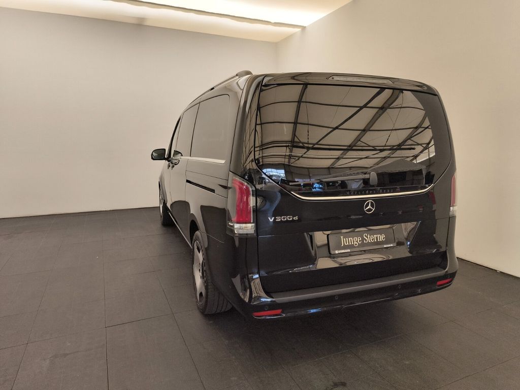Mercedes-Benz V 300 2025 г. Чёрный, пробег 22210 км