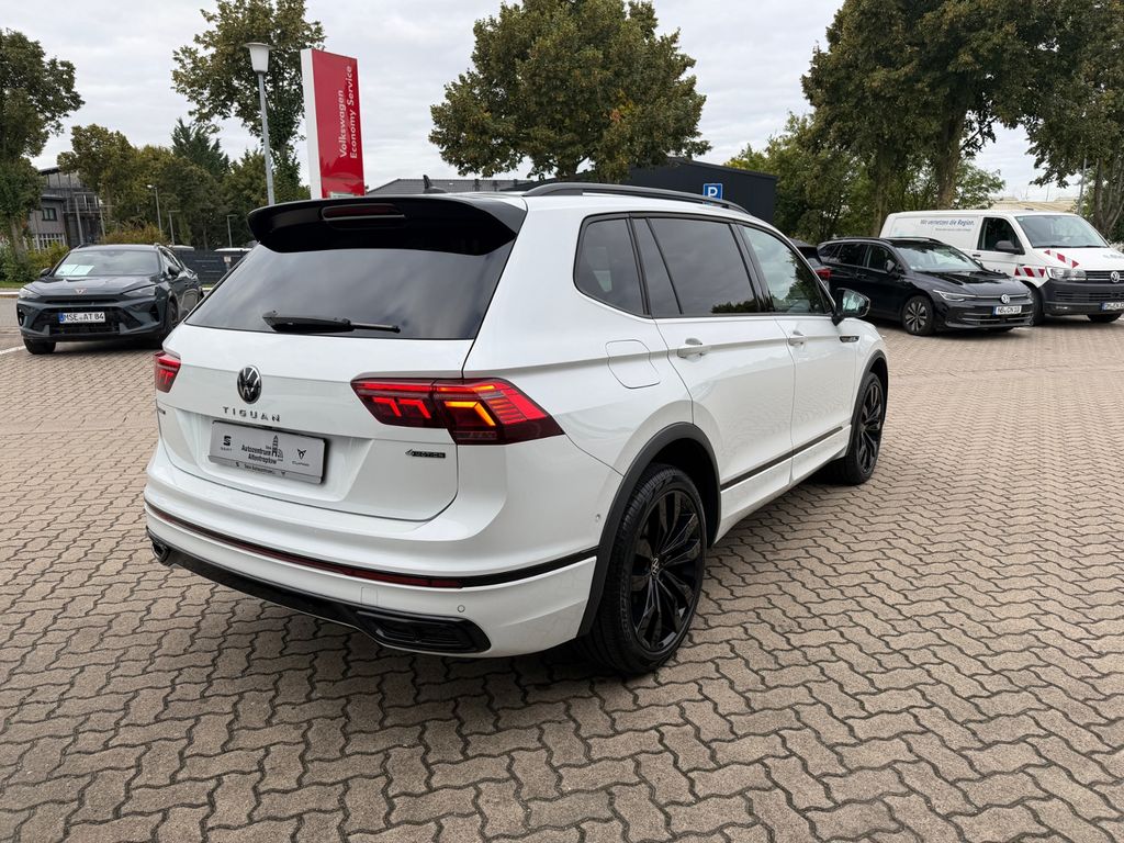 Volkswagen Tiguan 2024 г. Белый, пробег 36402 км