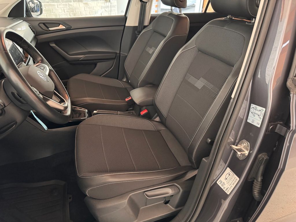 Volkswagen T-Cross 2022 г. Серый, пробег 38200 км