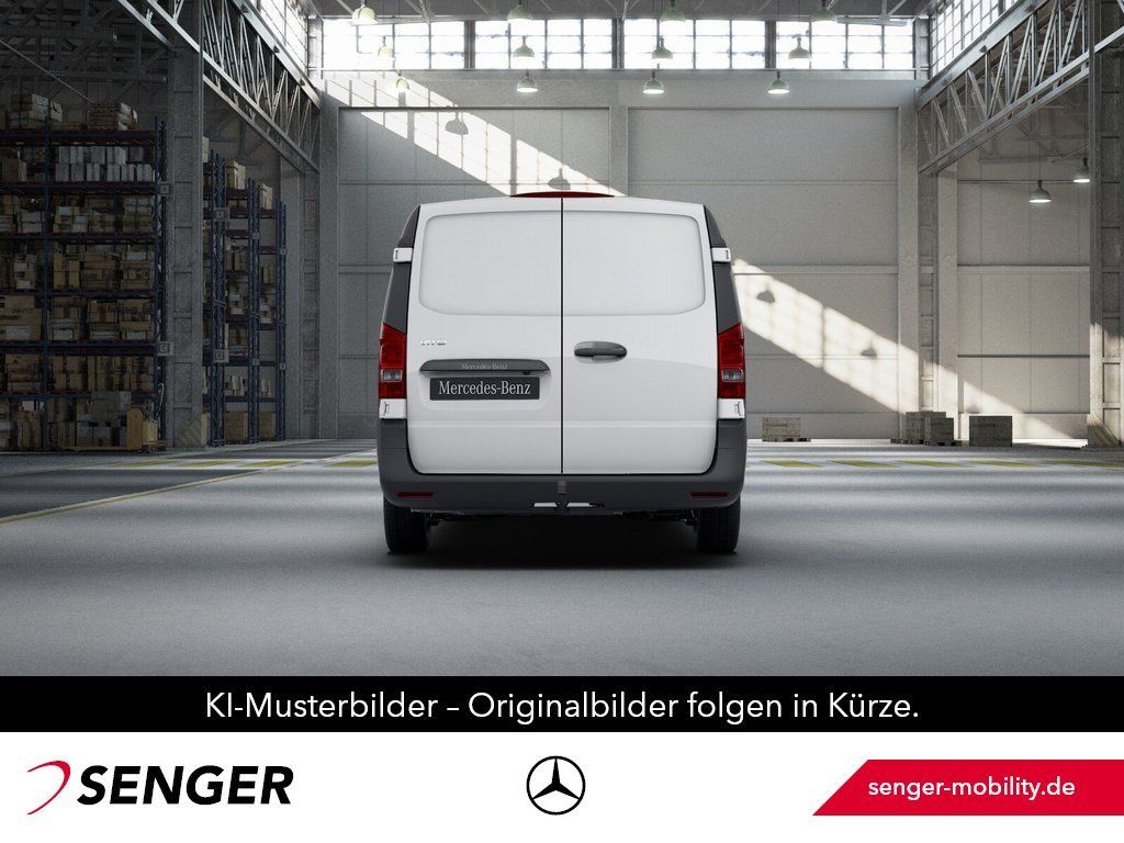 Mercedes-Benz Vito 2022 г. Белый, пробег 49203 км