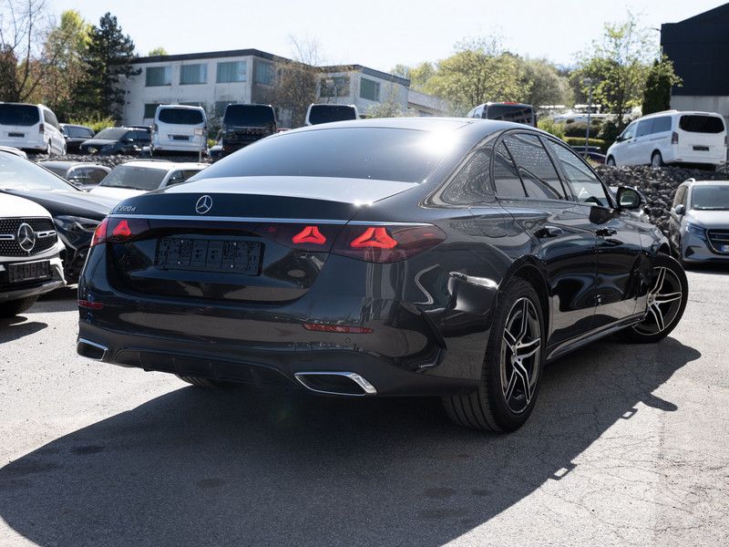 Mercedes-Benz E 220 2025 г. Серый, пробег 18221 км