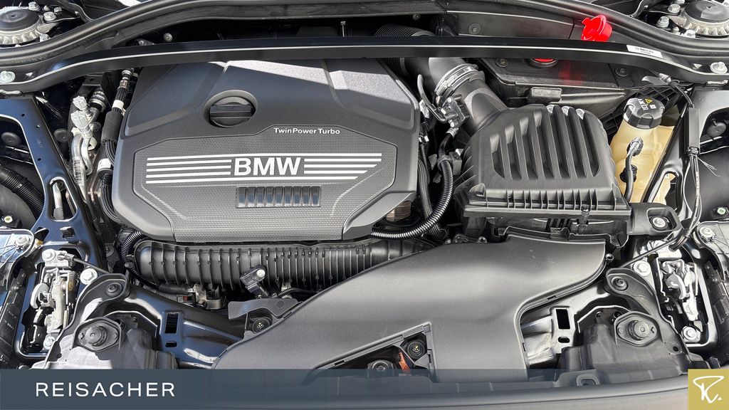 BMW 120 2022 г. Чёрный, пробег 25499 км