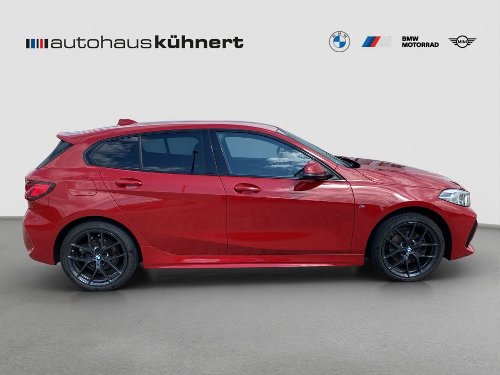BMW 118 2022 г. Красный, пробег 41932 км
