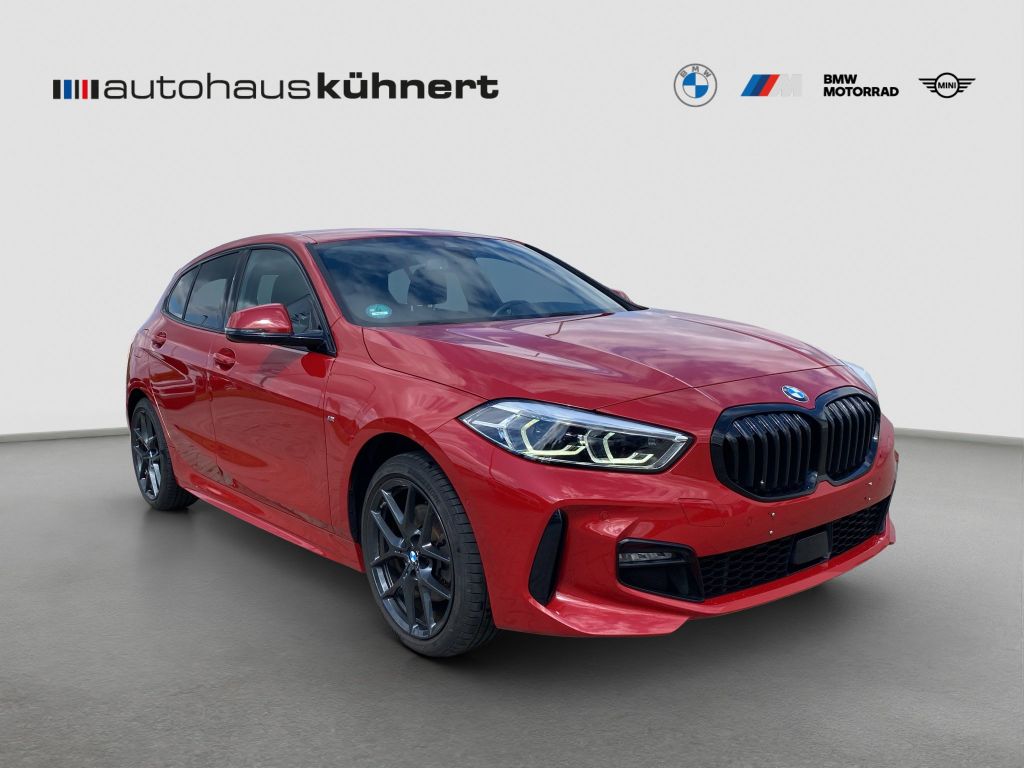 BMW 118 2022 г. Красный, пробег 41932 км