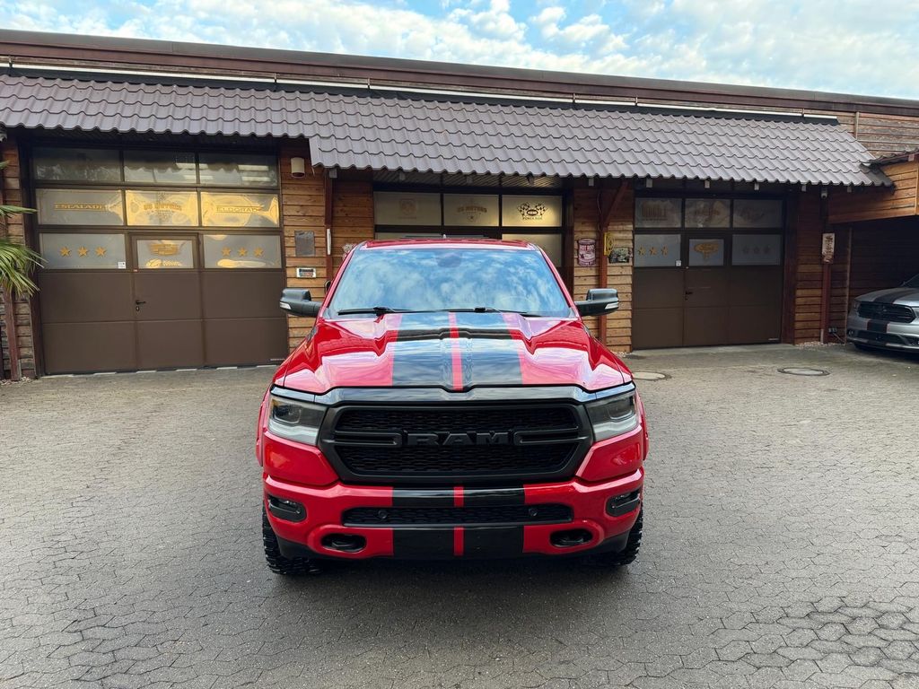 Dodge RAM 2023 г. Красный, пробег 44900 км