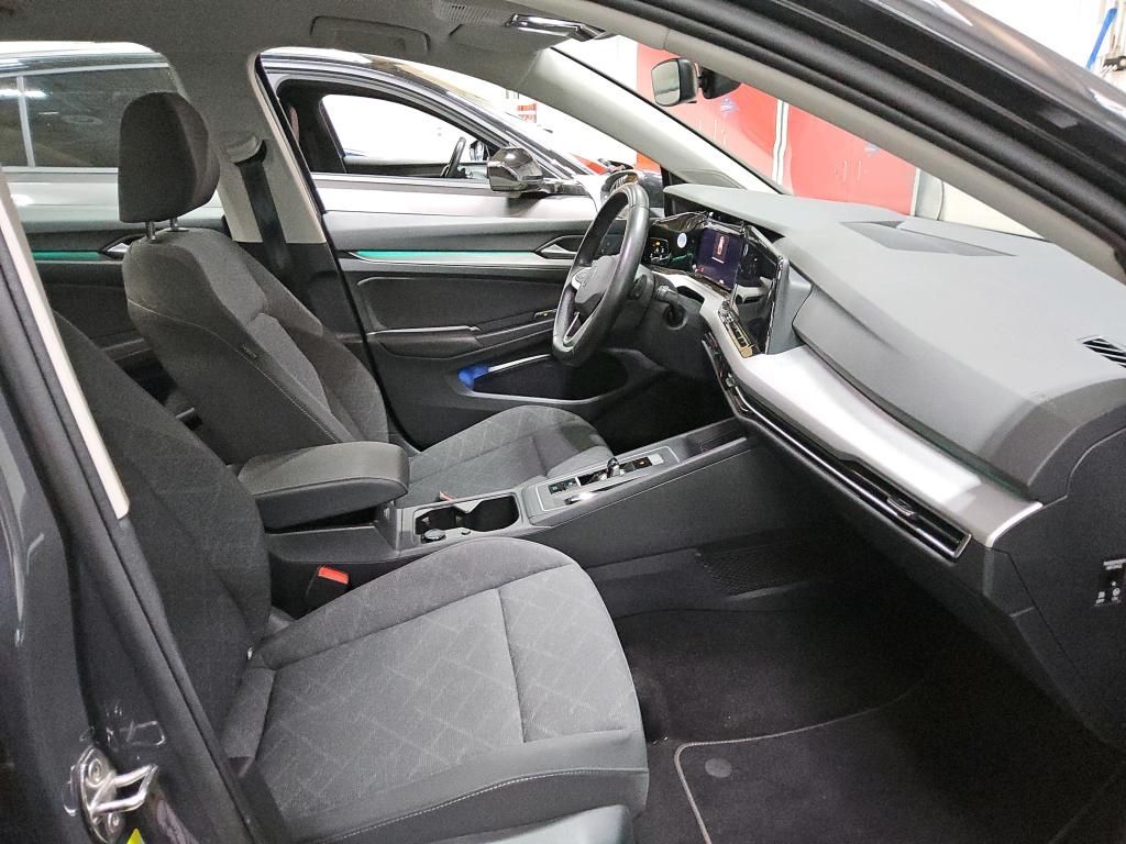 Volkswagen Golf 2024 г. Серый, пробег 57990 км
